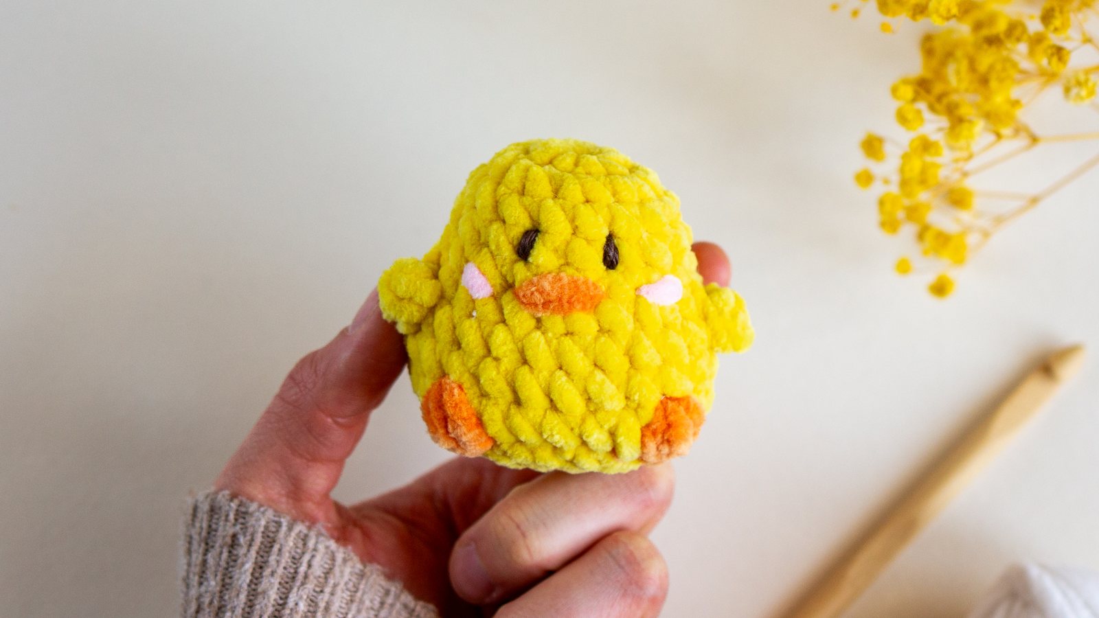 Free Easter Chick Crochet Pattern